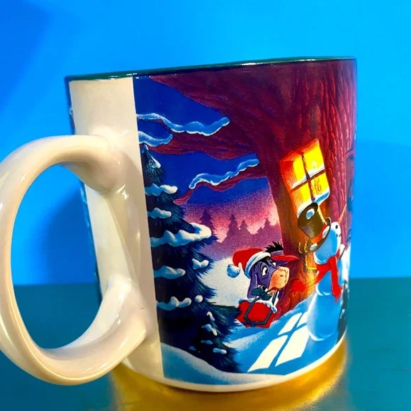 DISNEY STORE VTG 1995 CHRISTMAS WINNIE THE POOH COLLECTIBLE CERAMIC MUG - Picture 9 of 13